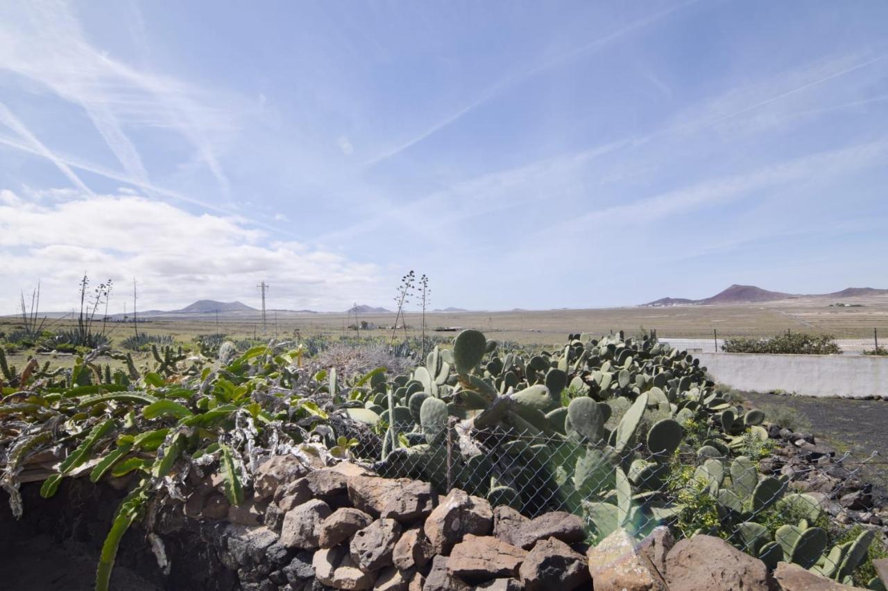 Willa Casa Famara Teguise  Zewnętrze zdjęcie